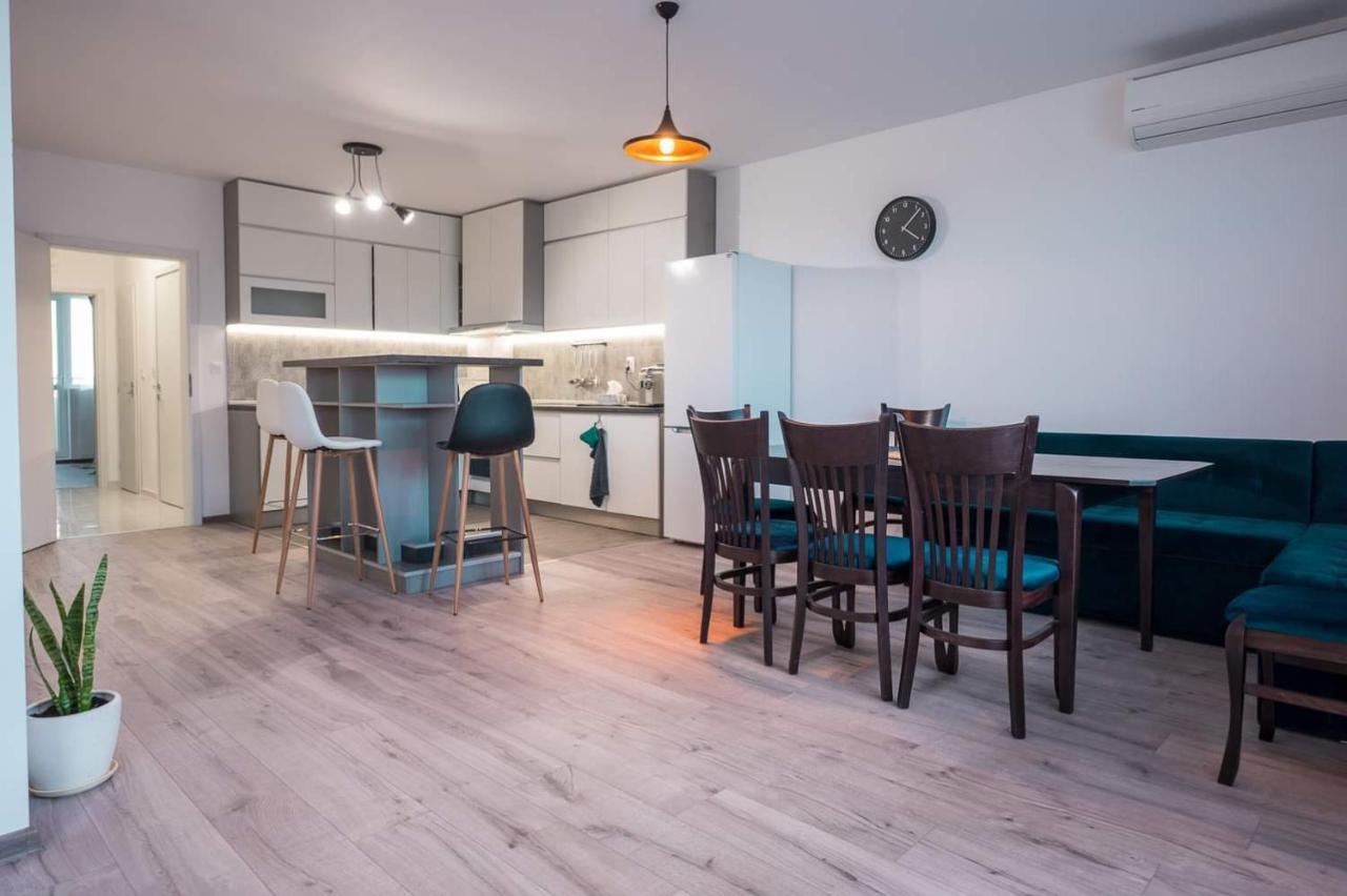 Turquoise By Rv Apartments Varna Eksteriør billede